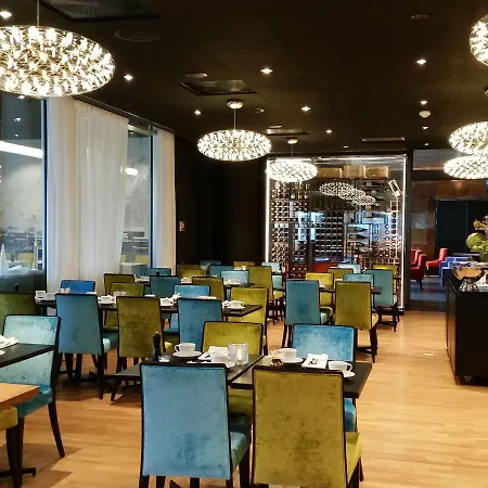 Hotel Thon Lofoten 4*