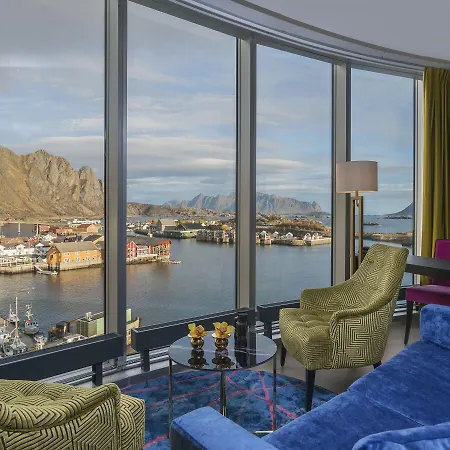 Hotel Thon Lofoten 4*